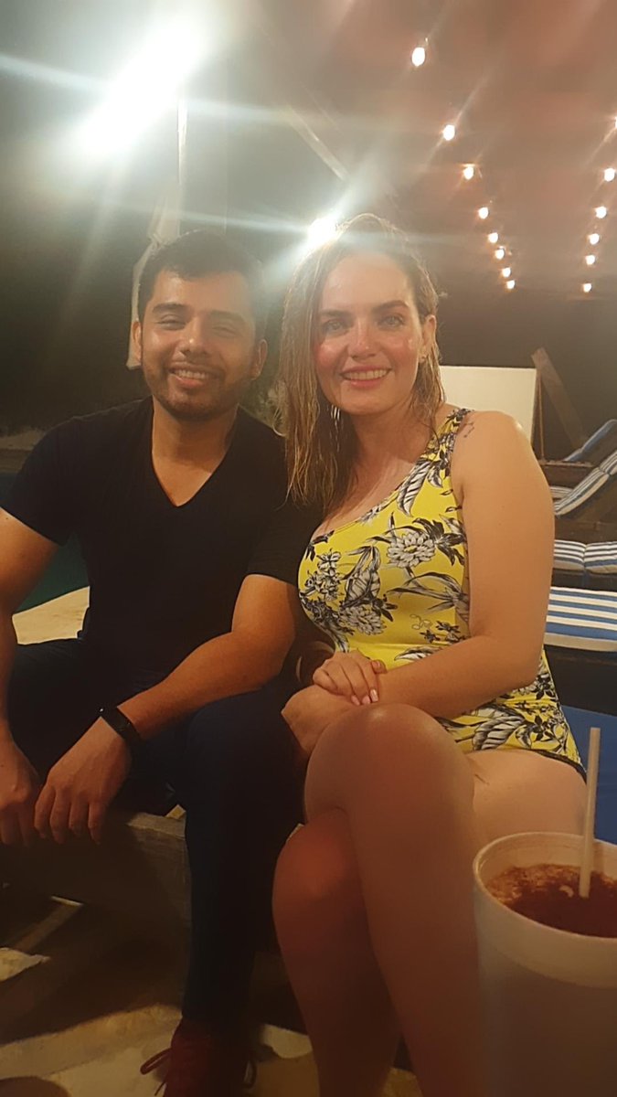 OscarEd10026980's tweet photo. Reunión, después de 8 años #UVPR presente https://t.co/23BCer7nCW