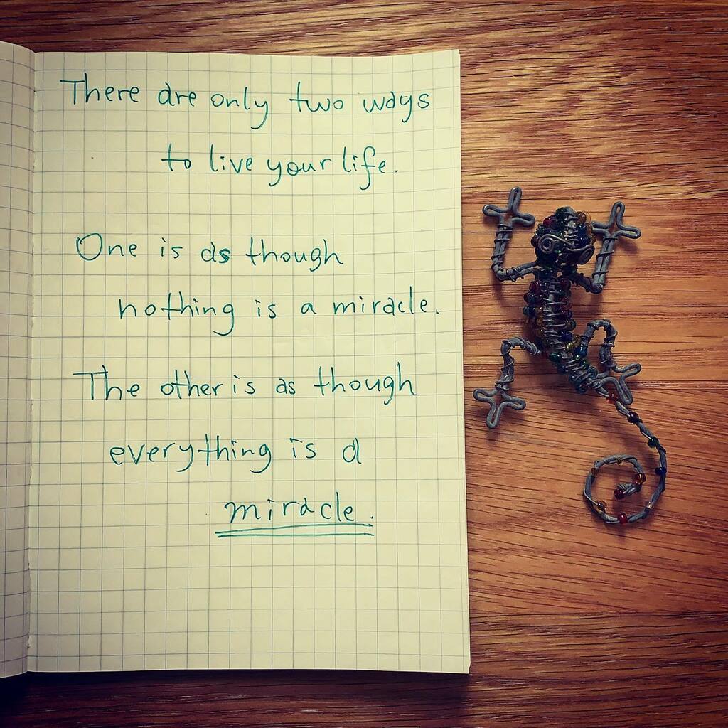 EmelysPlanner's tweet photo. RT @africanwhale: 🌟🌟🌟
.
.
.
#journaling #journalinglover #bujo #bulletjournal #bujolove #bujolover #quotes #quoteoftheday #goodwords #notebook #notebooklover #ノート好き #journalingaddict #journalinglove #emott #emottpens
#africanart #africanbeads … https://t.co/R26UOd2WkN