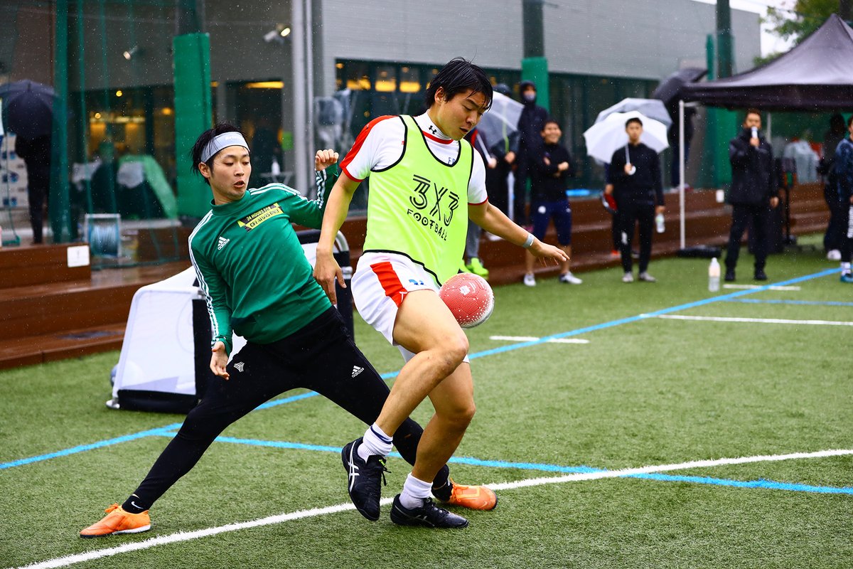sal_japan's tweet photo. 【NEW】
3対3のスモールサイド新感覚フットボールが開幕！

その名も『3x3FOOTBALL BATTLE』

・合計勝利数を争う
・勝ち残り方式（3分、2点先取）
・優勝賞金10万円
・賞金2倍挑戦権獲得
・スペシャルチームに稲葉洸太郎＆太見寿人

▼第1回大会のレポートを掲載中！
https://t.co/A7bH8vDQGr https://t.co/vHj9Do6jHU