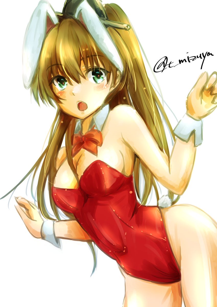 #見た人も無言で茶髪美少女貼れ 