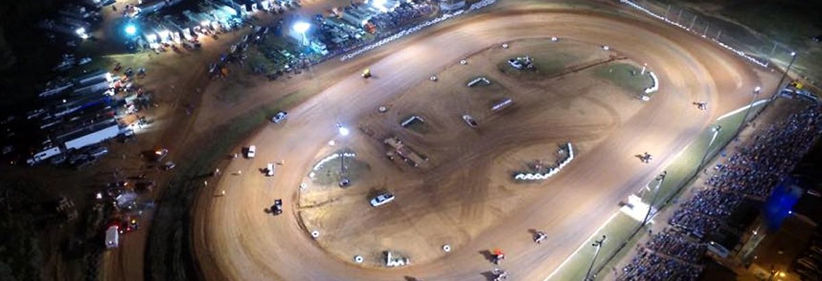 DarkTactics115's tweet photo. @iRacing I-30 Speedway in Little Rock Arkansas https://t.co/0tMdbzGzVh