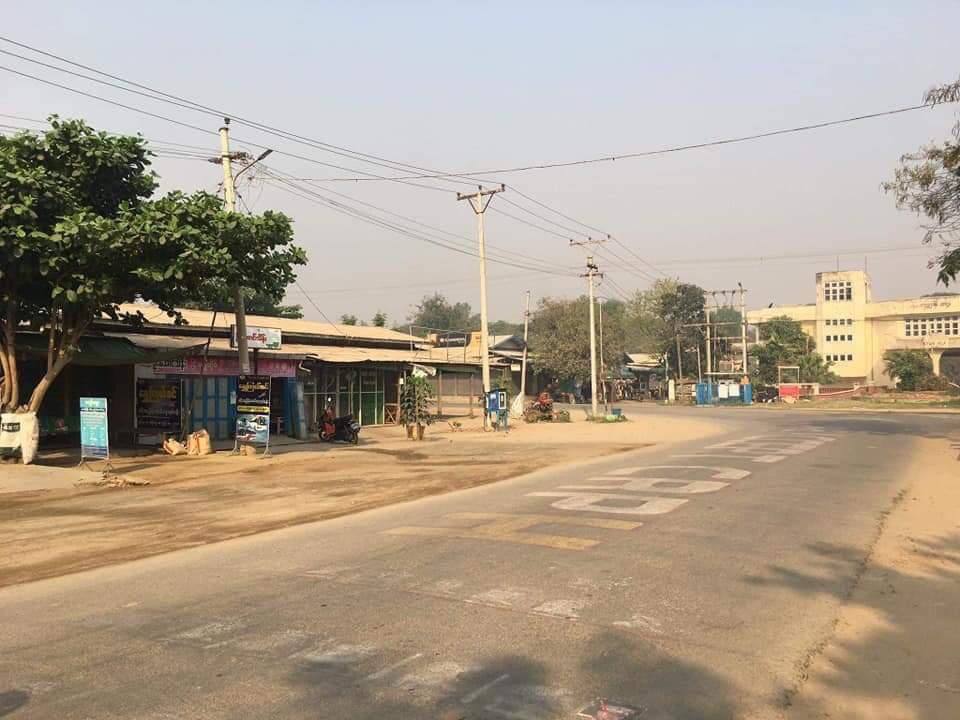 Milkteamomo2's tweet photo. KyunHla town’s SilentStrike 
We may be silent today but we will not be silenced about the military coup.

SILENCE REVOLUTION 
#WhatsHappeningInMyanmar
#Mar24SilenceStrike https://t.co/fkK3guw8jQ