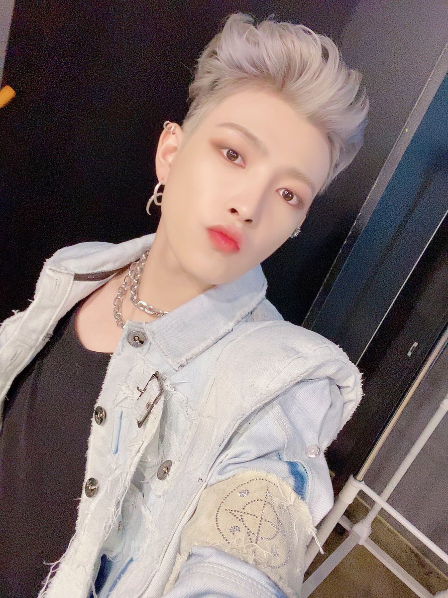 ATEEZofficial's tweet photo. [#홍중] 😘😘😘
#ATEEZ #에이티즈 https://t.co/JWXgAIqKty