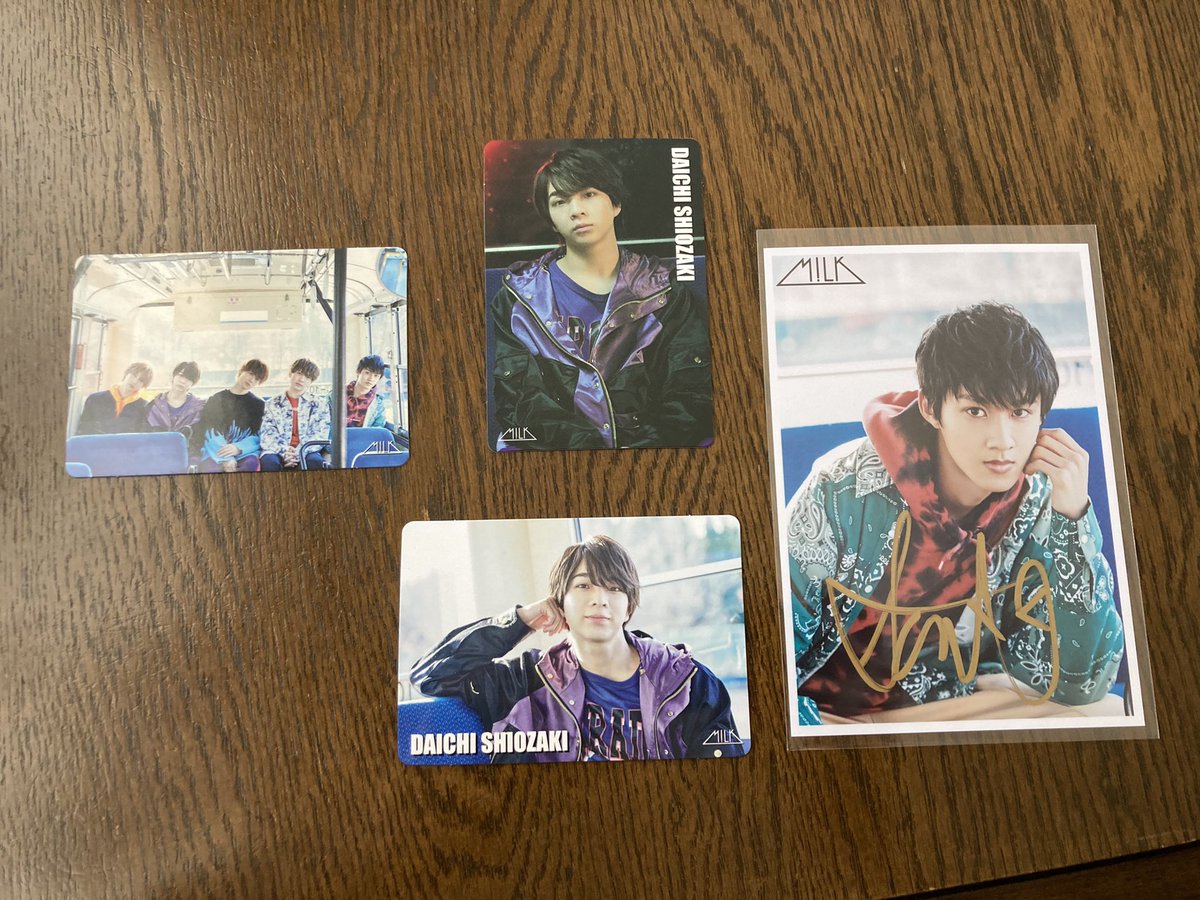 1215o_o's tweet photo. M!LK energy 交換

求 吉田仁人 energy トレカ (縦横)
     吉田仁人 energy 生写真
譲 画像のもの
（サイン付き生写真のみ同種交換希望です）

2枚目の過去のものとの交換でしたら2:1、3:1などできる限りご要望にお答えしますのでお気軽にお声掛けください。
佐野勇斗 塩﨑太智 山中柔太朗 曽野舜太 https://t.co/z2WkXJGxGe