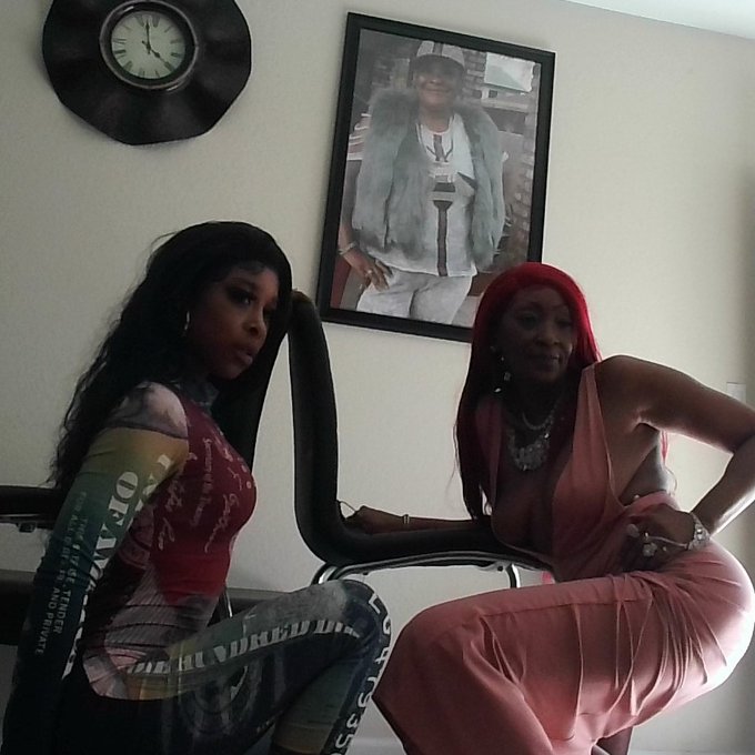 Sinctyblkdmd 💋 and X star Skyler Dupree welcome say hello to Melanie Monroe https://t.co/A5l0ffVFeX<a href="/tag/mvsales"class="tags"><span>#mvsales</span></a>