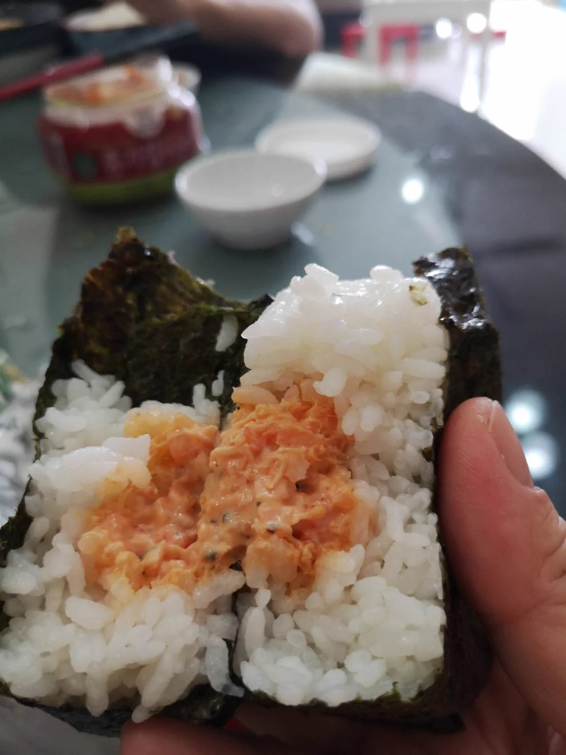 この国ならでは？マレーシアのファミマにはザリガニのおにぎりがある！