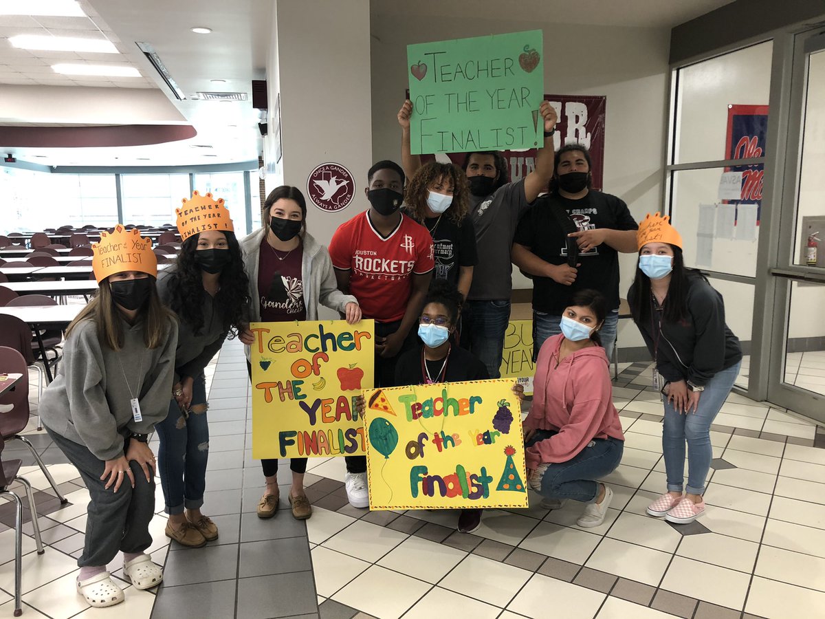 REL_Ganders's tweet photo. Gander TOY Presentation Crew! #TOYFinalists @GCCISD https://t.co/1OjQxCVTbq