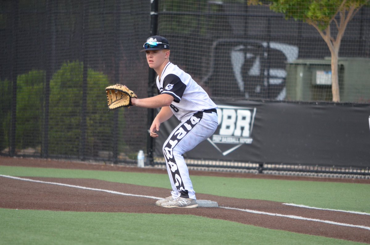 _thedirtbags's tweet photo. #TwoWayTuesday

2021 Hunter Hill (Uwharrie Charter Academy INF/RHP. Asheboro, NC)

⚔️ NC Wesleyan Signee

“Hunter is a legit 2-way that I think can hit middle of the order and pitch on the weekends in college. He’s a team guy with a fiery competitive edge.” - ☠️ @J_WalkerBB https://t.co/P0ZEfxHxzS