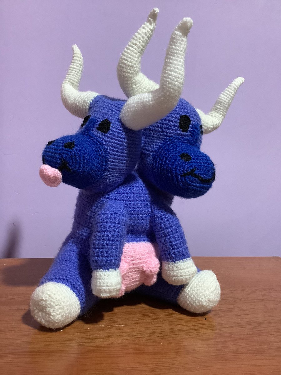 Kawadoja's tweet photo. “Un mumu aqui, un mumu allí”
-La vaca Nukacola 2020 - 2021
#Fallout76 #FO76 #Bethesda https://t.co/tLdZcKC8xZ