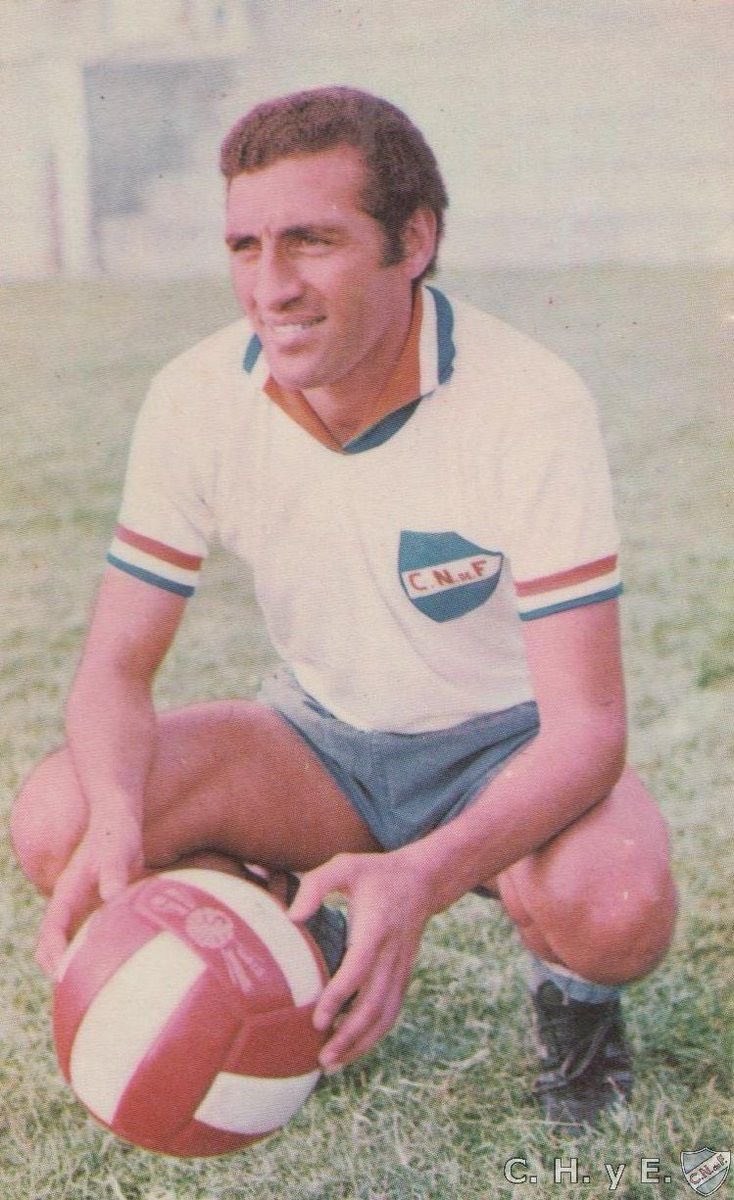 UruguayFootENG's tweet photo. Julio Montero Castillo [father of Paolo Montero] is said to have been one of Uruguay’s most brutal defenders

▫️ 1x Copa America 🏆 [1967]
▫️ FIFA World Cup semifinalist [1970]
▪️ 2x Copa #Libertadores 🏆 
▪️ 1x Club World 🏆 
▪️ 1x Inter American Cup 🏆 https://t.co/SdeuYRTQp4