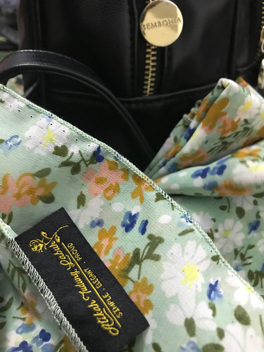 AtikahTudung's tweet photo. Sweet green.
Sesuai nak bawa gi jalan2 minggu depan.
๐๐๐๐
Hamidah Harun
#Atikahtudunglabuh
#Tudunglabuh
#TudungBawalBesar
#BawalBidang60
#TudungSenangBentuk
#TudungIronless
#TakKedut
#TudungMuslimah
#SimpleElegantProud
#MuslimahCantik
#HijabLabuh https://t.co/zNJwCVNbC0