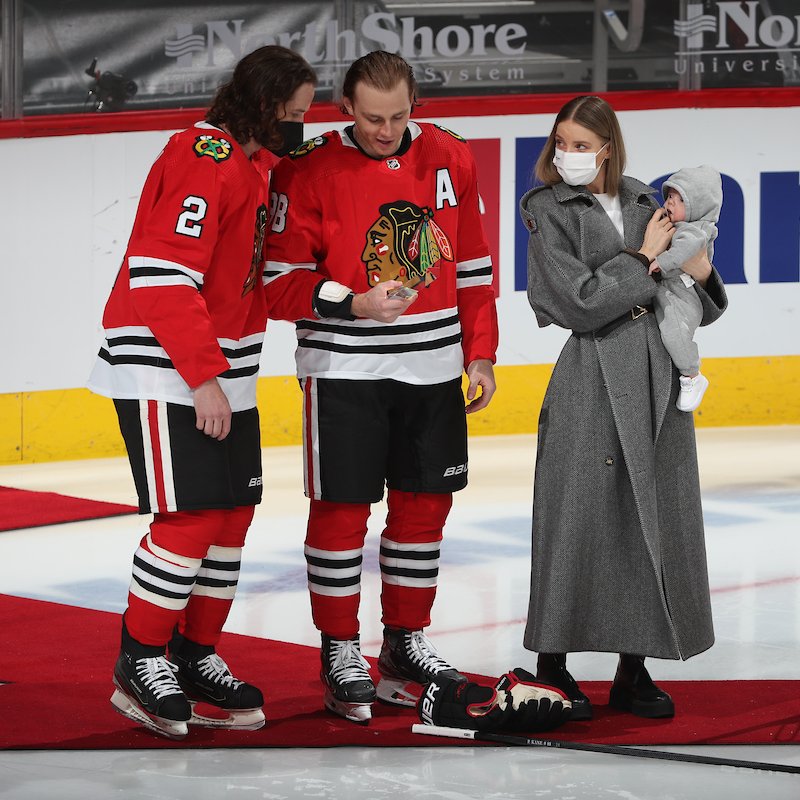 Per Patrick Kane’s wish, we won’t 𝘧𝘶𝘭𝘭𝘺 celebrate until we can share the moment with a packed house of #Blackhawks fans.

But since it's our first home game since his 1,000th NHL game on March 9, we recognized Kaner's achievement with his family.

#1Kane