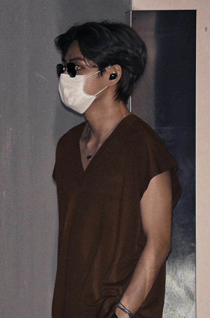 Leo Christopher Alexander tweet media