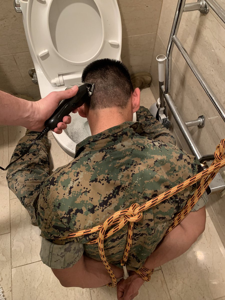 alexskyler13's tweet photo. @Itsnotgayokay said my hair wasn’t in regs... I disagreed... https://t.co/YHbSSPpvA0