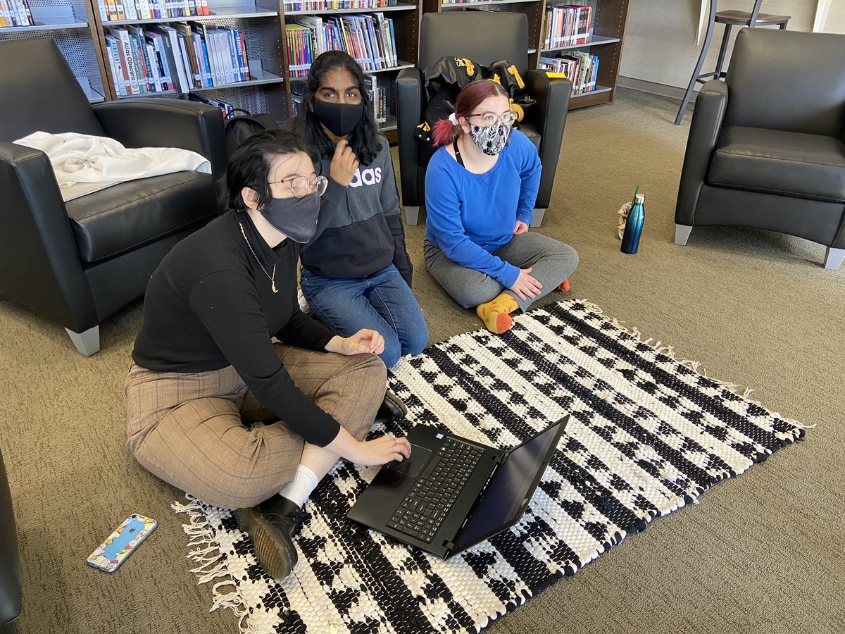 warrior4library's tweet photo. So proud of MHS’s Battle of the books team! It has been an insane year and the 3 made it all the way to SEMIFINALS! #fisdreads #fisdlibraries @2018Memorial @FISD_Libraries https://t.co/CCn0qtdUW4