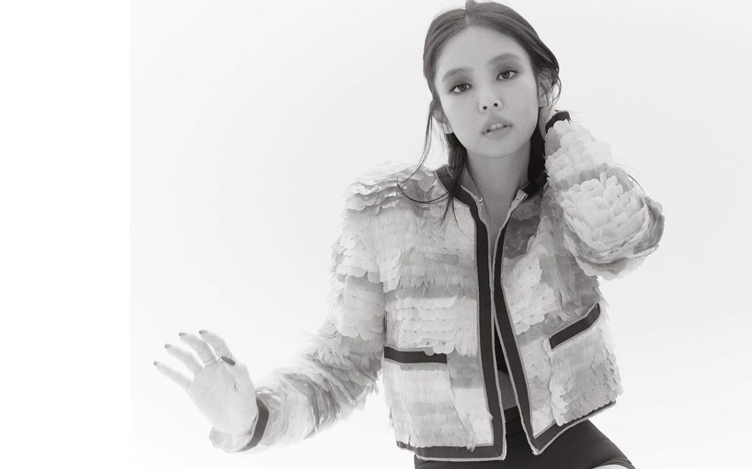 KPOPFlLES's tweet photo. Jennie for Harper's Bazaar Korea https://t.co/8HJPPsWTMM