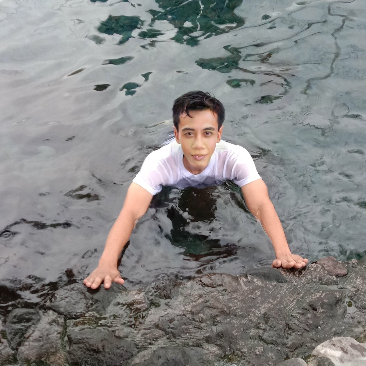 andreasary2's tweet photo. mandi bareng yok https://t.co/c1xkMZIeel