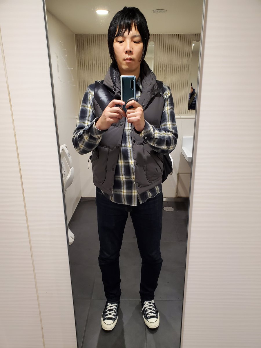 あっくん 今日のコーデ マリテフランソワジルボーのダウンベストにディーゼルのチェックシャツ リーバイスmade Crafted511made In Japanにコンバースct70 Woman On Skullショルダー チェックシャツは嫁から誕生日にもらったもの ダウンベストと相性 あっくん 今日のコーデ マリテフランソワジルボーのダウンベストにディーゼルのチェックシャツ リーバイスmade Crafted511made In Japanにコンバースct70 Woman On Skullショルダー チェックシャツは嫁から誕生日にもらったもの ダウンベストと相性