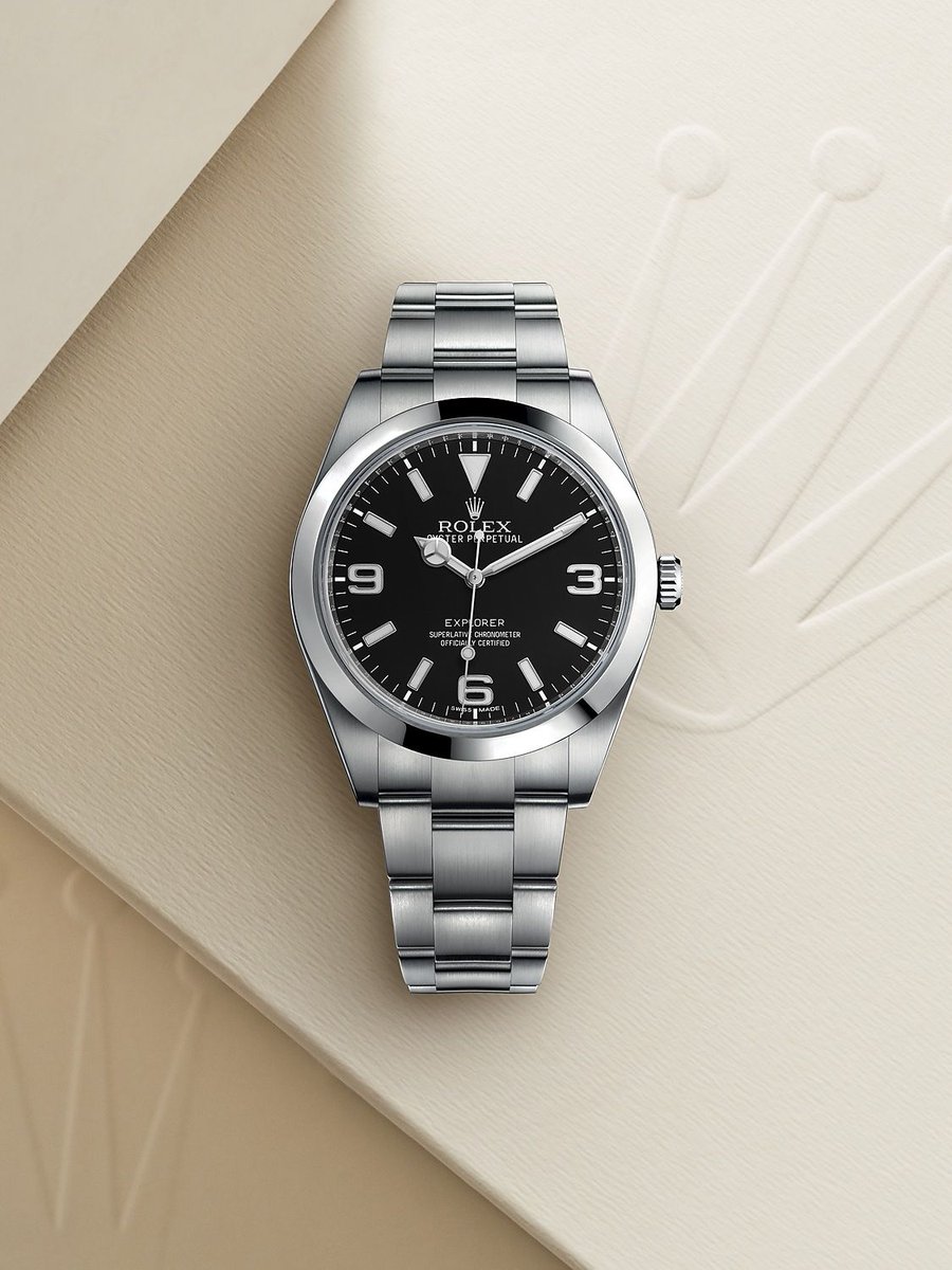 GundersonsJewel's tweet photo. A watch for an explorer. π
Scaling new heights. The Rolex Explorer in Oystersteel, 39 mm case, black dial, Oyster bracelet. #Rolex #Explorer #OMGundersons https://t.co/0jWgIkLtDQ