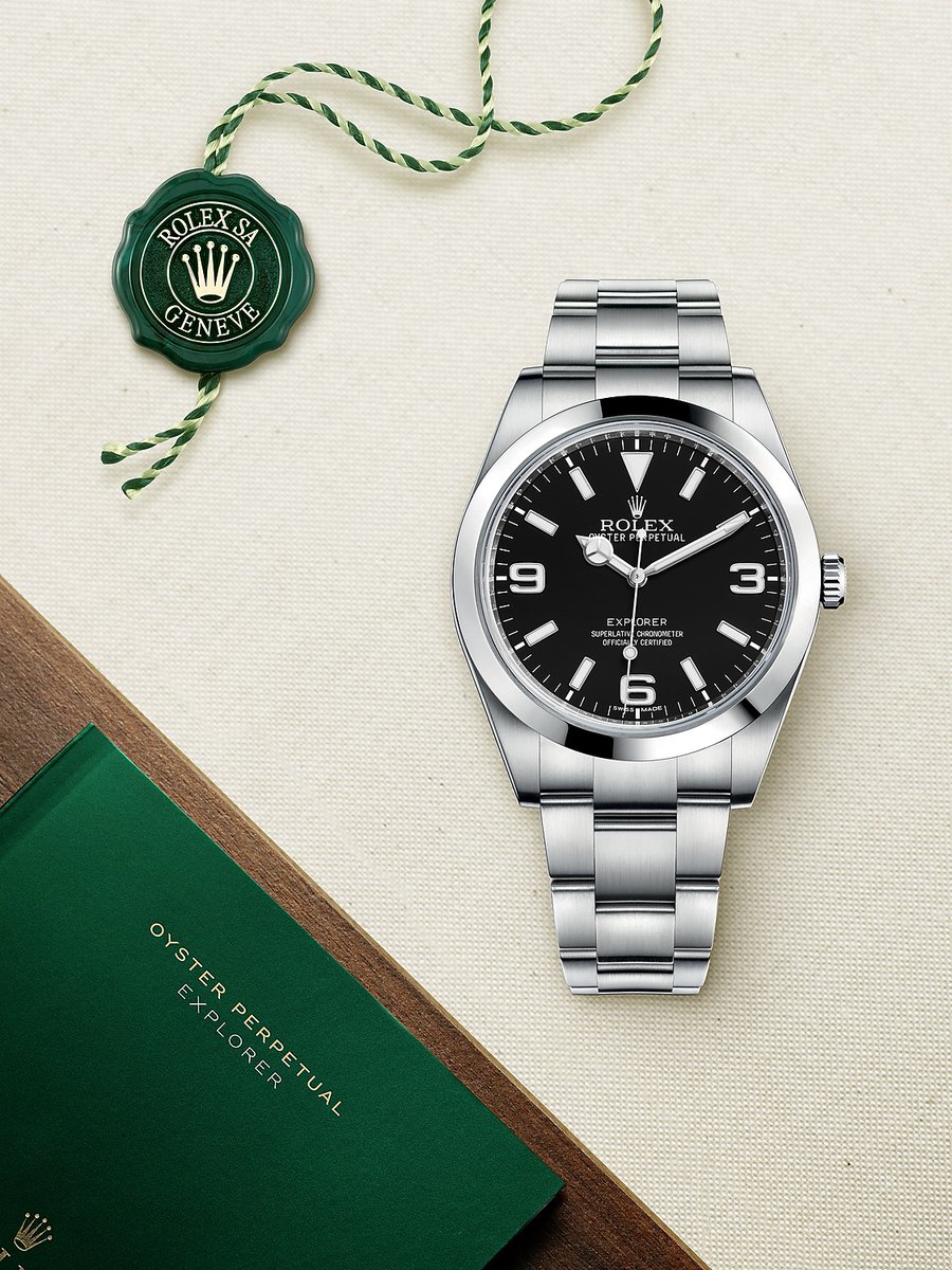 GundersonsJewel's tweet photo. A watch for an explorer. π
Scaling new heights. The Rolex Explorer in Oystersteel, 39 mm case, black dial, Oyster bracelet. #Rolex #Explorer #OMGundersons https://t.co/0jWgIkLtDQ
