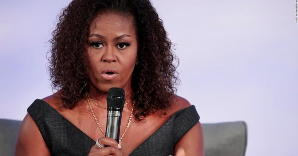 CNNPolitics's tweet photo. Former first lady Michelle Obama and a host of celebrities are urging Americans to support a sweeping voting rights package that would thwart Republican state lawmakers' efforts to curb access to the ballot box https://t.co/tUwKt0vpR1 https://t.co/ZHtyIYhS8L