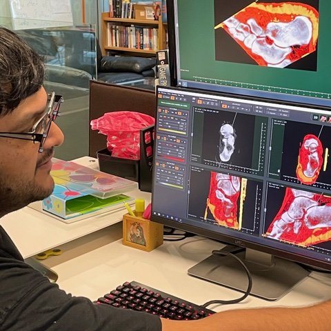 ThincLabUC's tweet photo. Dropped in to the @HitLabNZ @UCNZ open day today. Some very cool high tech spinoff businesses right here on campus. #ThincLabNZ #innovation https://t.co/LDd1SwGwxS