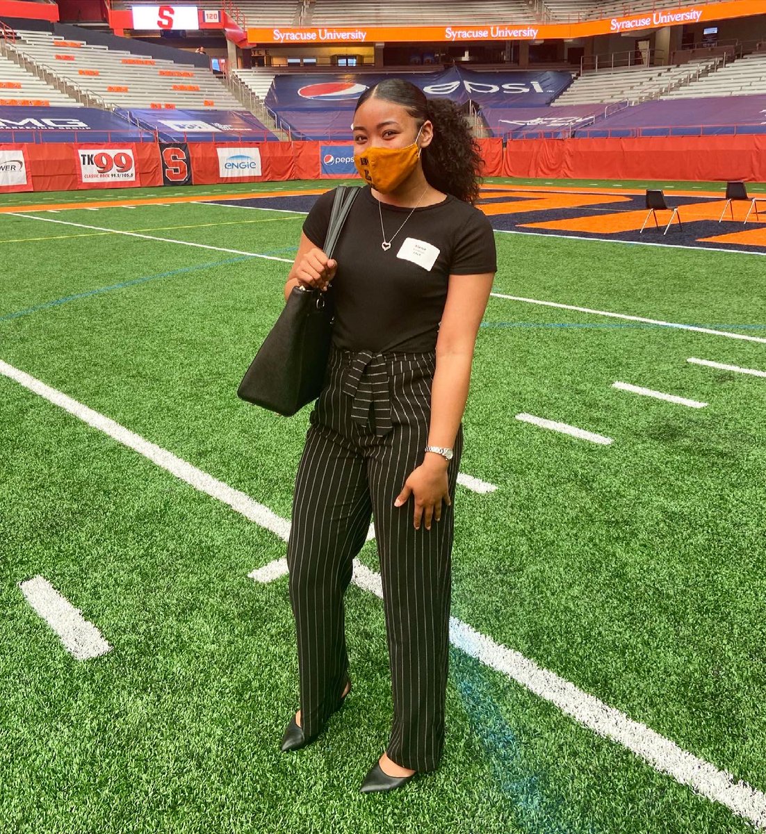 ElenaDRandolph's tweet photo. First time on the floor of the Dome๐ฅบExtremely grateful to be selected as a @SyracuseU Success Scholar๐งก๐งก https://t.co/b71ppMGnVo