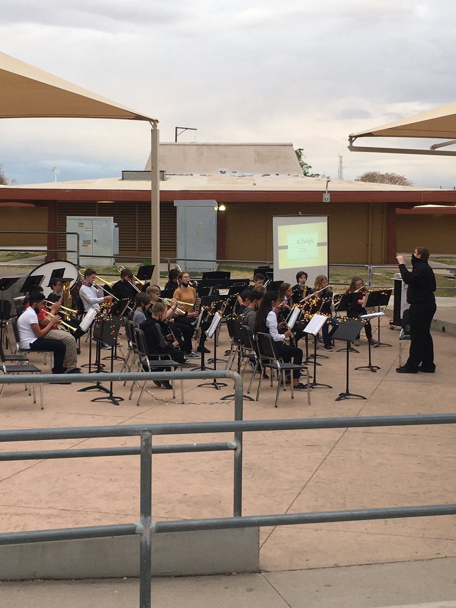 fremontjhs's tweet photo. First Band Concert of the year!!!  They sounded great tonight!!!  Great job Mr. Mitchell and our fabulous Fremont students!!! https://t.co/UmYLcXvzhU