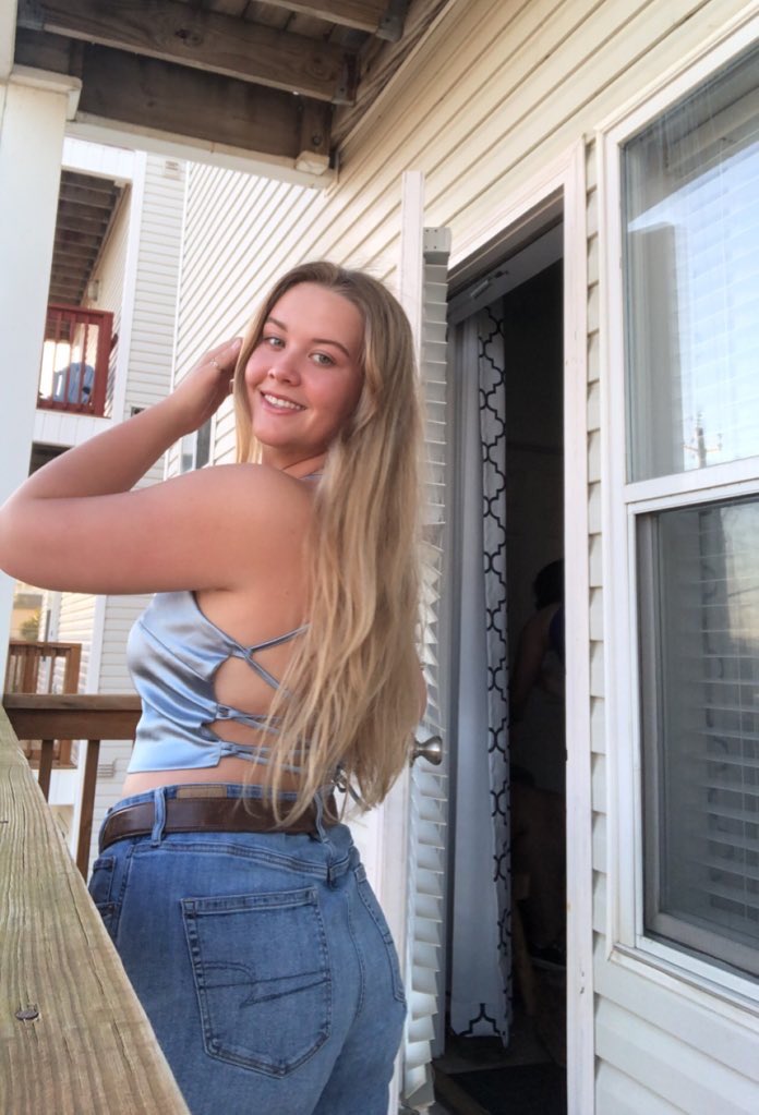 Lilly-Anna van Gaal (@lillyvangaal) on Twitter photo 