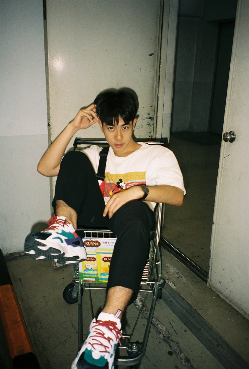 XCIIIJUMS's tweet photo. mix sahaphap wongratch's photosets — a thread

* credits to @taralatah * https://t.co/Lt7pi2BZxs
