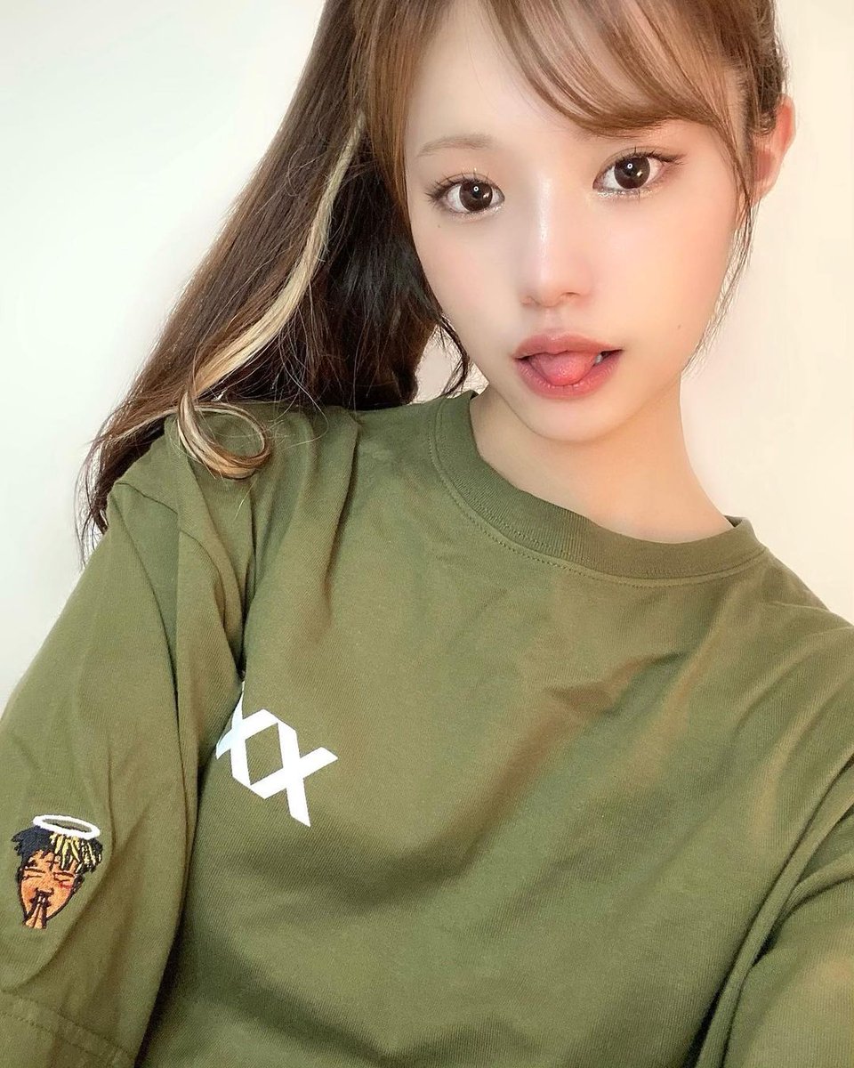 tetsutsu_'s tweet photo. #広瀬晏夕 さんがインスタで紹介してくれた #CLOUDPINE の新作SAD!Tシャツ、テツツの来た!
晏夕さんとおそろのカーキを選択🤍
中厚の生地がいい!左袖の刺繍もプリントも最高ー🤍
これからヘビロテ確実のアイテムだよー🤍👼🙌
→https://t.co/sSSMkgDDXv
#あんゆのおすすめ
#あんゆとおそろ https://t.co/vI6CpUC3KQ
