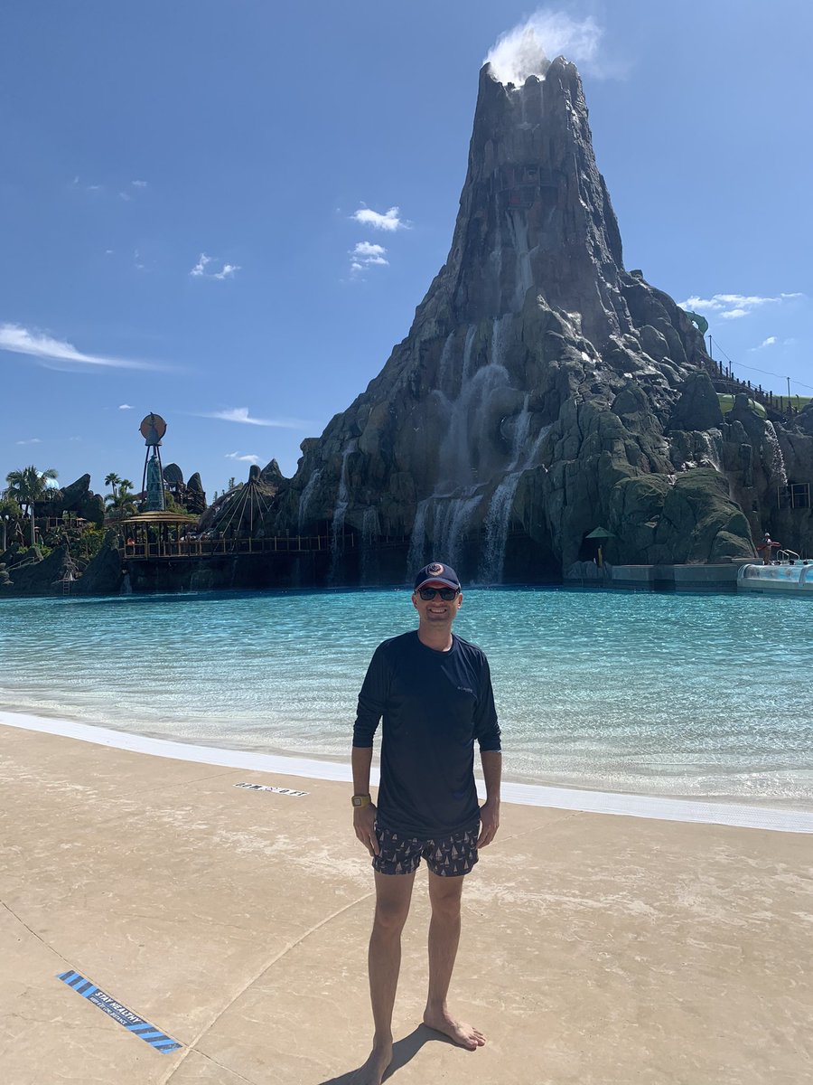 carlosesqu82's tweet photo. Volcano Bay 🌋 @UniversalORL https://t.co/B1dkZW82Ah