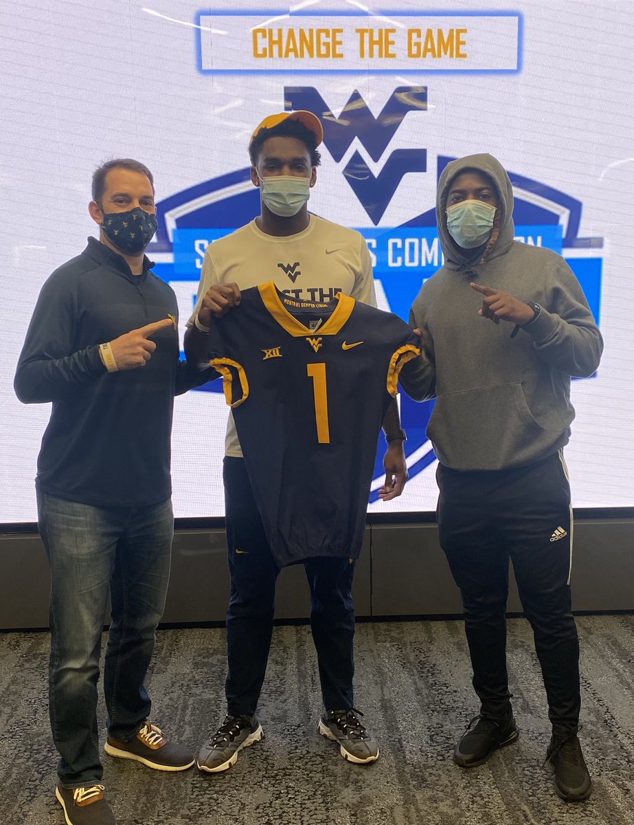 CoachKoonz's tweet photo. With the 2nd Overall Pick in the 2021 Spring ST Draft, Team Mathis selects...@Brycewheat3!!   #Gamechanger 🟡🔵⛰ https://t.co/yLXuDQUJPD