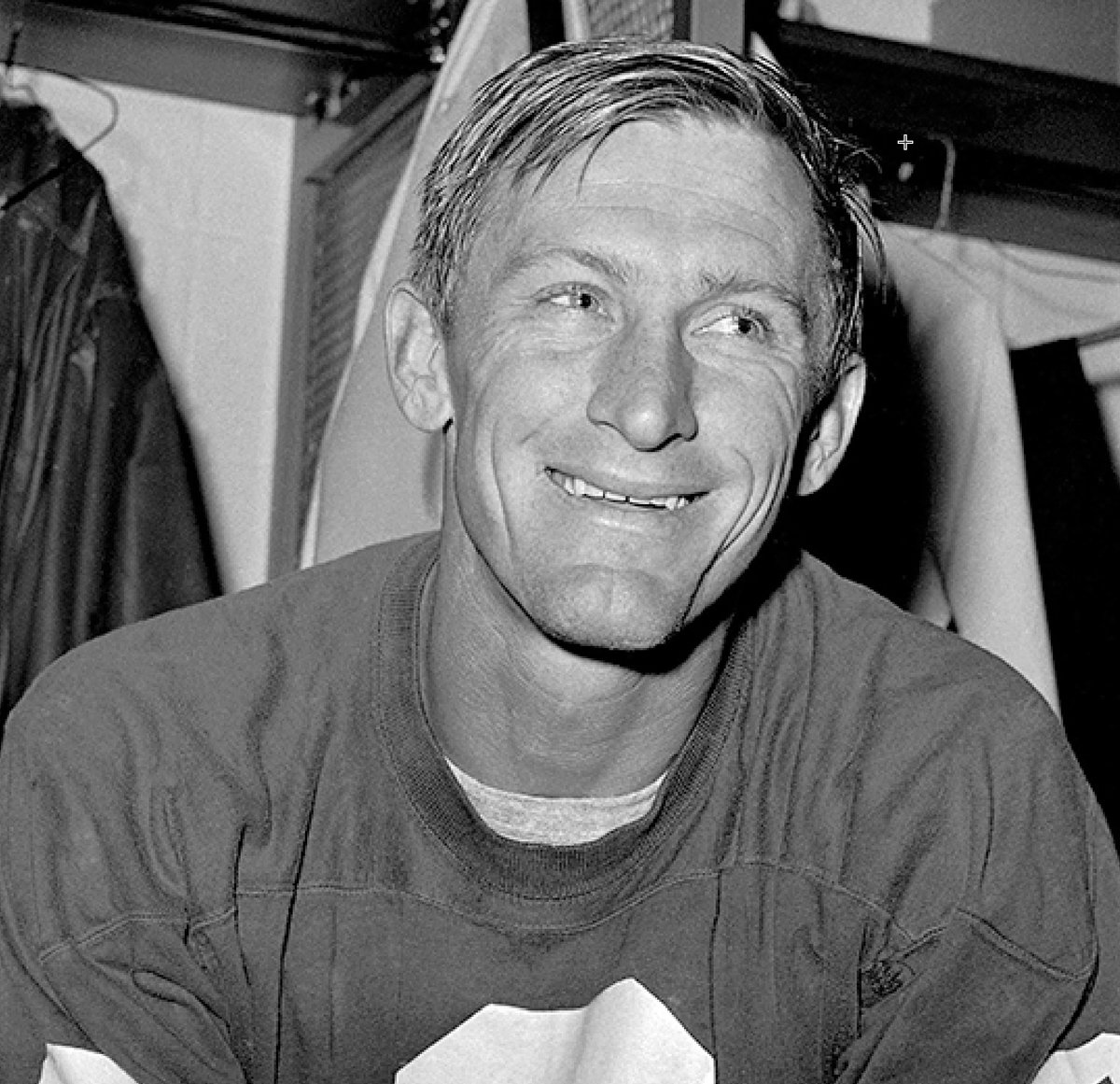 BigRed_STL's tweet photo. BOTD 1938: Big Red Hall of Famer Larry Wilson who went from a 1960 seventh round draft choice to one of the greatest safeties in NFL history. 

8x Pro Bowl, 5x All-Pro, 1960s All-Decade member, 75th Anniversary team and recently named to NFL Top 100 team #WildcatWilson #RIP2020 https://t.co/2VUP2zhnJx