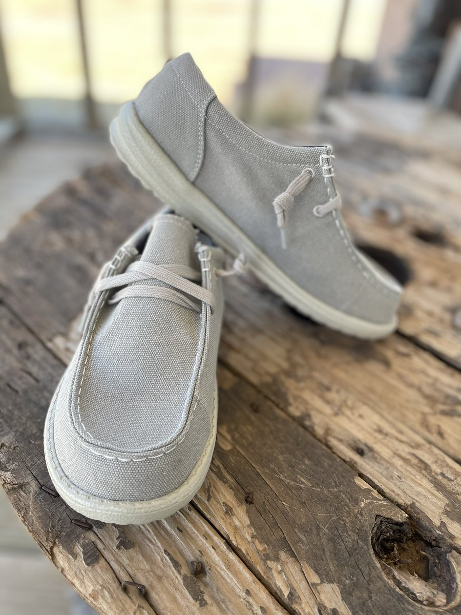 RockinFranch's tweet photo. Men’s spring style slip ons! https://t.co/dIQhdgPW2a