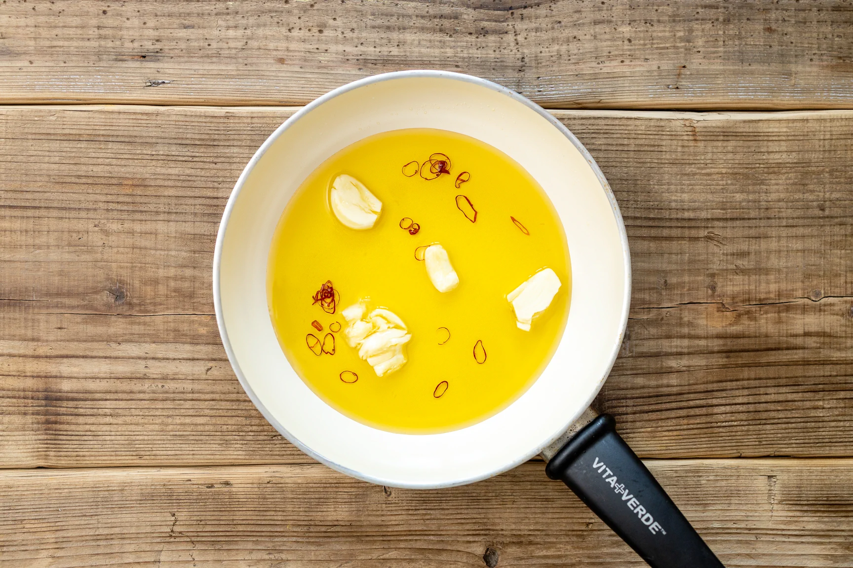 そのままでも美味しく食べられる！えのきのオイル煮のレシピ！