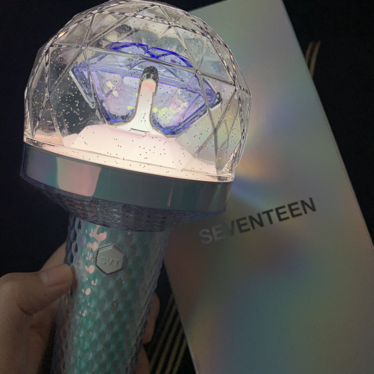DakruoM_twt's tweet photo. [#EWYN🥐] La versatilidad que muestran en el escenario me deja maravillado. Espero algún día tener la oportunidad de ir a un concierto donde pueda escuchar sus voces, mientras seguiré viendo el #OdetoYou_DVD y apoyándolos con mi regalo. #7TEEN_OTY_INSEOUL #ODEtoYOU_INSEOUL https://t.co/0ZhEop4yC9
