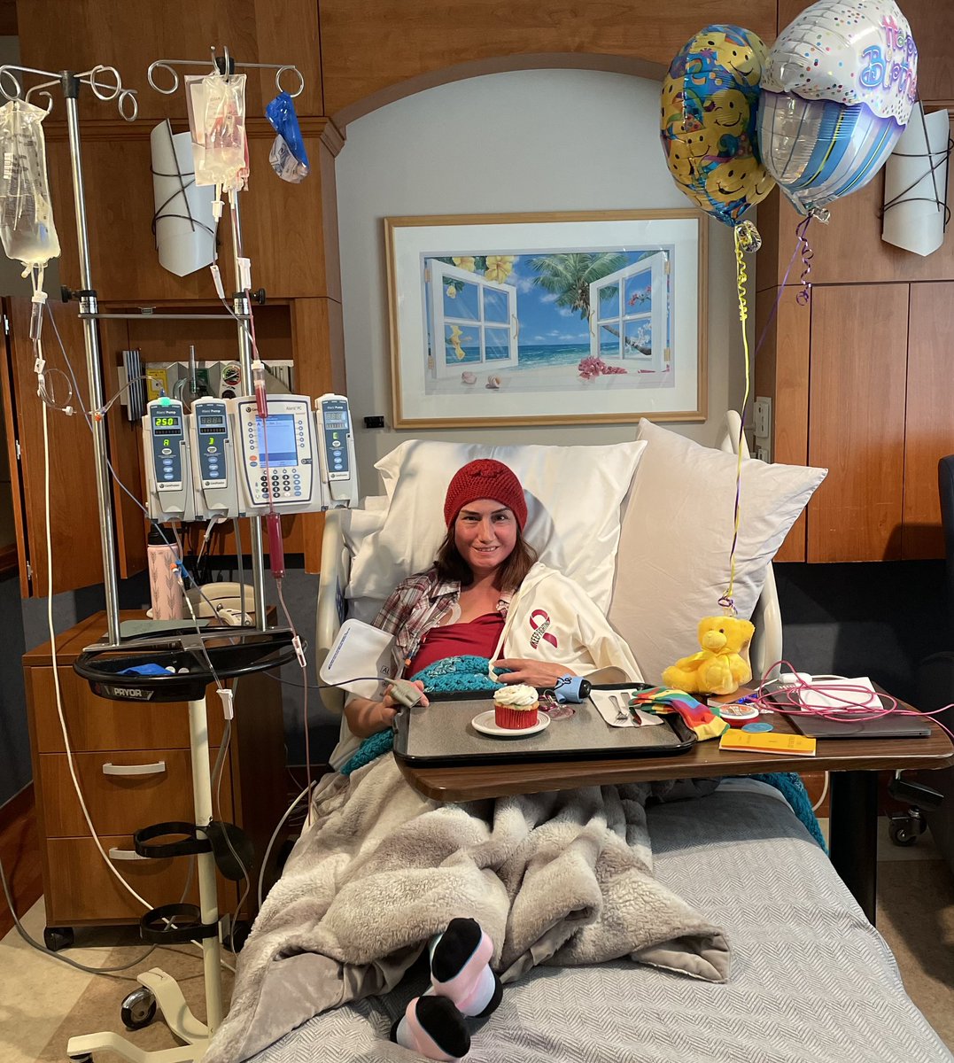 #Cancer sucks. This is my sister Teresa 15 days ago on her 2nd birthday, the day she got a stem cell transplant after chemo. She’s a #cancerfighter The cancer signs started last May with bone pain in her ribs. Sharing to help others this multiple #myelomaawarenessmonth