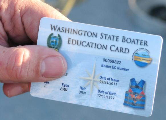 LKS_POLICE's tweet image. Getting ready for boating on Lake Stevens this year? Spring into boating season and take a boating safety education course now! Learn more at boatered.org. #SpringAboardWA #BoatSmart #BoatSafe