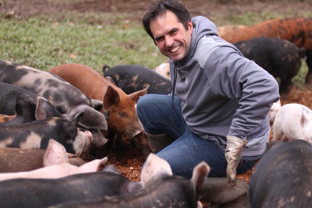 MeatmeCA's tweet photo. Head over to our Instagram/Facebook acc to read more about our #BCLocal farmers, ranchers, &amp; orgs. that supply you with our delicious, healthy proteins @meatme.ca! 𝗧𝗼𝗱𝗮𝘆'𝘀 𝗙𝗲𝗮𝘁𝘂𝗿𝗲: Empire Valley Ranch, Giesbrecht Farm, Gindara Sablefish, @seaagra Sustainable Seafood: https://t.co/YcCceTfgSj