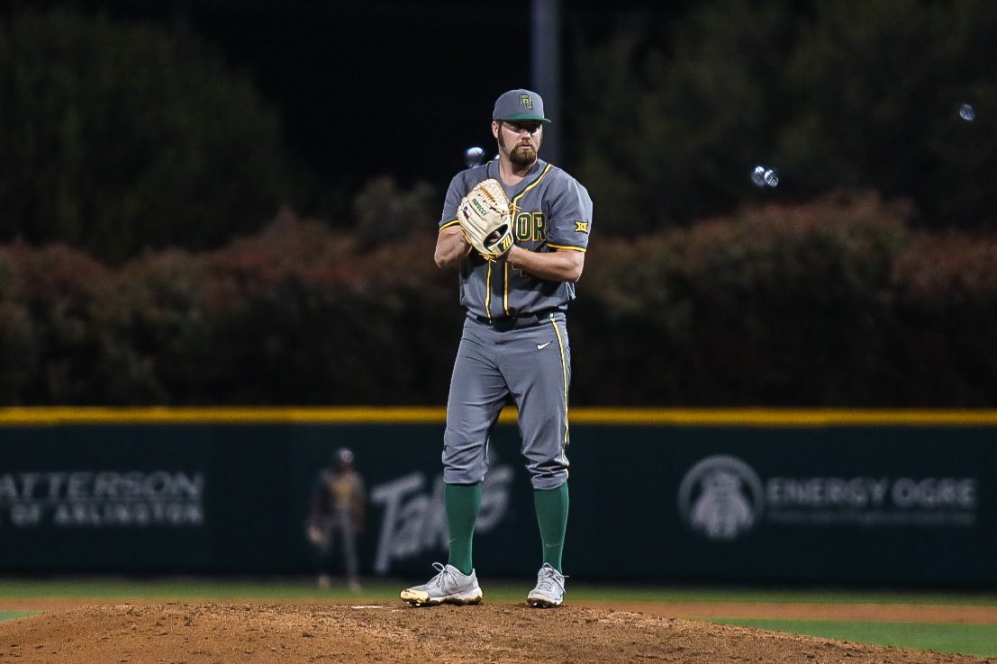 BaylorBaseball's tweet photo. B8 | Cuatro-Cuatro on the mound. 💪

3-3

#SicEm | #BuIltForThis https://t.co/Cn6UNYp3x3