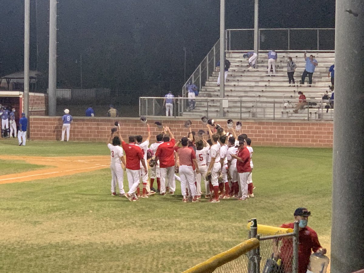 RGCBaseball's tweet photo. Final: Mission Vets 2. RGC 12 in 5 innings.
WP: Marc Perez, 5 innings, 2R, 2H, 10K. #UTRGVCommit
The Rattlers had 2 HRs in the 3rd by Emmanuel Garza #RiceCommit and Marc Perez.
Eddie Garza #GraysonCommit led the Rattlers with three hits in four at bats. #txhsbaseball https://t.co/NbpBttQ0Ng