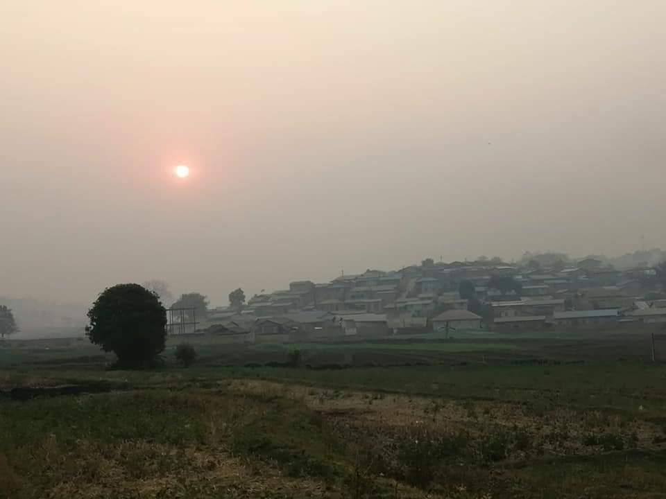 Byun_Sori6104's tweet photo. SILENCE REVOLUTION 

Silent Strike in Kyauk Me!! No car , No shop , No person on the road!!! 
#WhatsHappeningInMyanmar
#Mar24SilenceStrike https://t.co/vRprm0MhCK