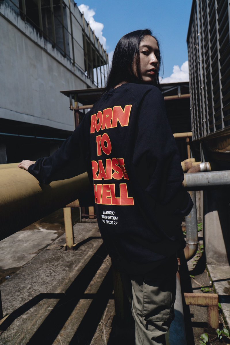 EASTHOOD SS21 “THE SOUND OF MAYHEM”
-
BORN BLACK CREWNECK
-
Check all of the latest products at <a href="/ArenaExperience/">ARENA XPRNC</a> store and online easthood.net

#Easthood
#SS21
#TheSoundofMayhem