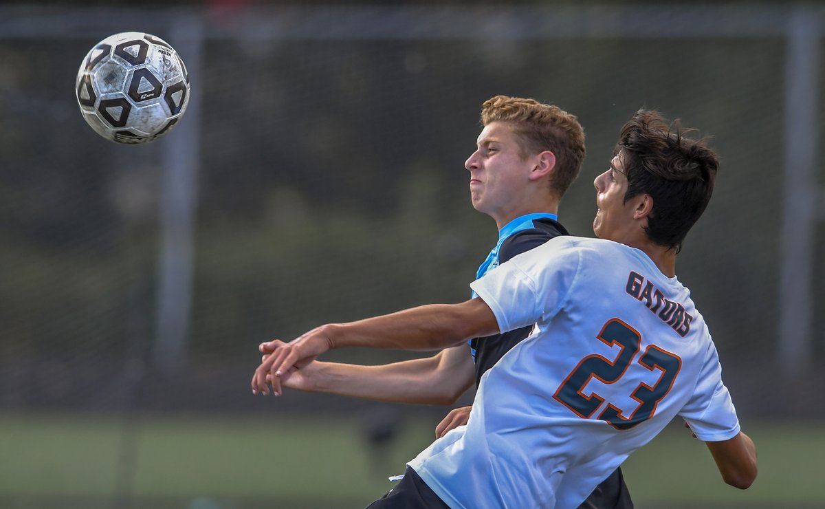 Nathan Macek's second-half goal pushed Reservoir past Oakland Mills on Tuesday. 

BOX SCORE &amp; HIGHLIGHTS: bit.ly/3vX7Mif