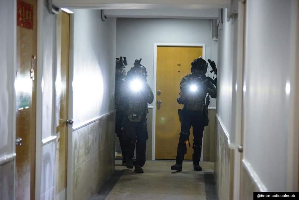 6mmtacticoolno1's tweet photo. We are coming for you~

@MijpW54
@z26333479

#loadout #loadoutdisplay #tacticool #tacticalloadout #gasmask #CBRN #operator #operatorasfuck #geissele #firstspear #opscore #vortex #steineroptics #magpul #ssprecision #surefire #lawtactical #gearporn #tacticalgear #pewpew https://t.co/ED4L05WpNk