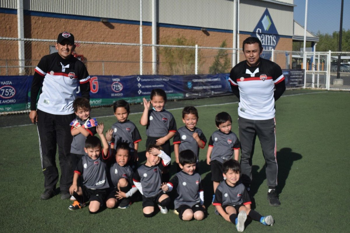 hidalgo_inter's tweet photo. Nuestro Centro de Formación Inter de Hidalgo, realizó este día entrega de uniformes a cinco categorías.
Esto con la finalidad de crear identidad con la nueva agrupación de fútbol infantil y juvenil en Pachuca, Hidalgo.
#EstoEsInter #YoSoyInter #SOYINTERFEMENIL #ExperienciaInter https://t.co/PdYaOwgy6w