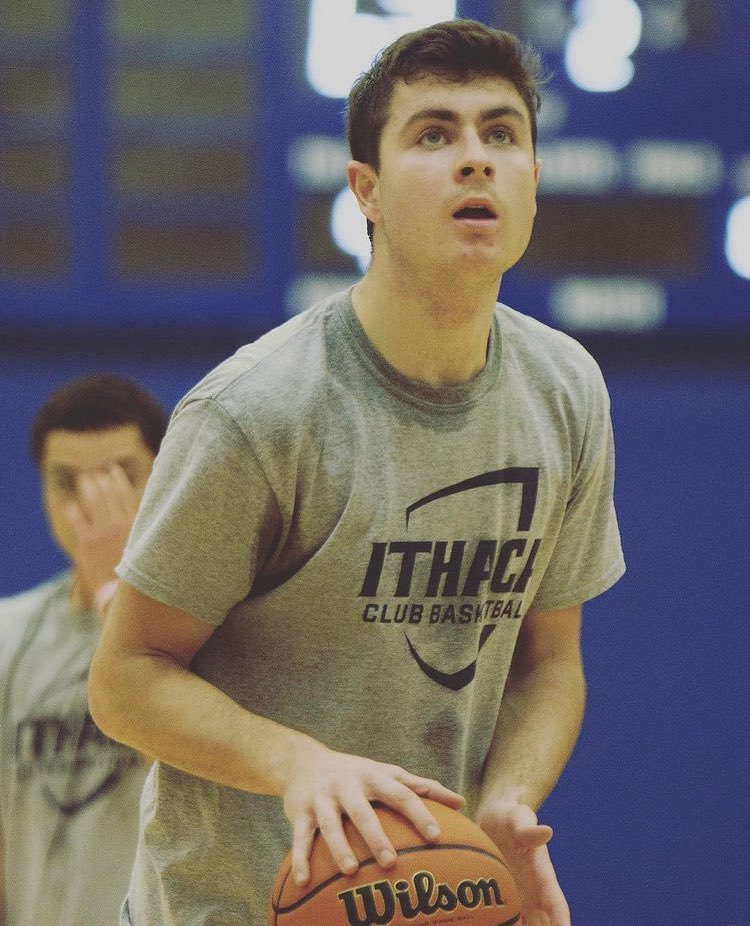 CFB247's tweet photo. Padraic Brady
Ithaca College, Guard 2015-2016 https://t.co/qwV3iYtplL