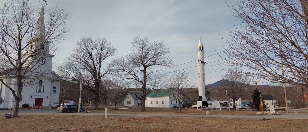 squishchin's tweet photo. A #RedstoneRocket, from White Sands to the White Mountains.
#WarrenNH #monument https://t.co/IgXVOL1KKQ