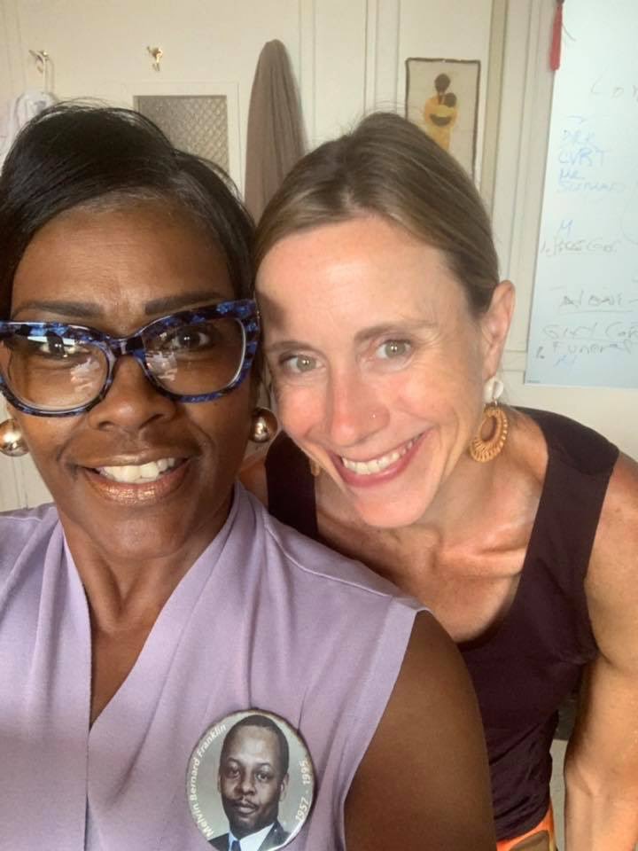 WSOHMOVEMENT's tweet photo. I publicly want to thank @doc_kgb of @The_BMC for her commitment to Trauma Spa. Sheโs been a great support to me, as I undergo chemotherapy treatment & advocate for survivors of #GunViolence. #DocsRock https://t.co/uzfqiQCedj